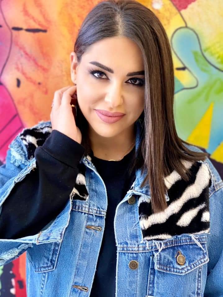 مي مطر تعيش لحظة سعادة لنجاح ” وحيدي ” وبرنامج ” يوم ايه يوم لا ” ثقافي إنساني - صورة مميزة صورة مميزة: مي مطر تعيش لحظة سعادة لنجاح ” وحيدي ” وبرنامج ” يوم ايه يوم لا ” ثقافي إنساني