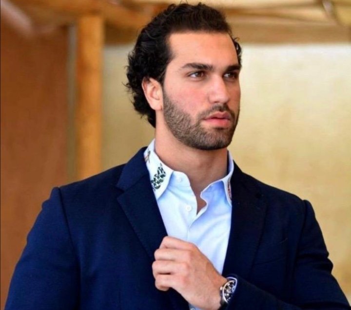 صورة مميزة: علي رامي مخلوف خلفاً لعمه في سيرياتل