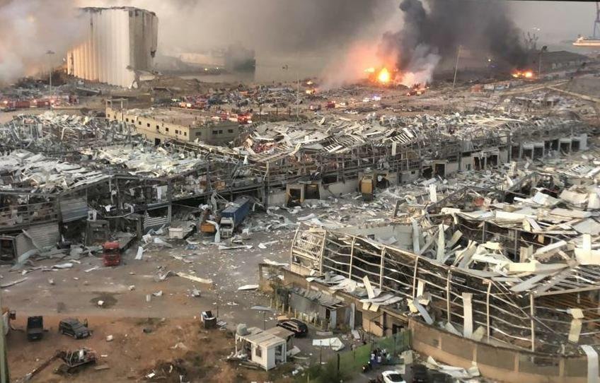 صورة مميزة: العناية الالهية تنقذ الفنان عماد حاوي والسيد شريف مداح والمخرج بلال زبارة
