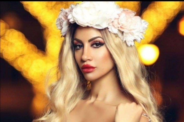 صورة مميزة: زينة حلبي من طبيبة إلى مصممة أزياء عالمية