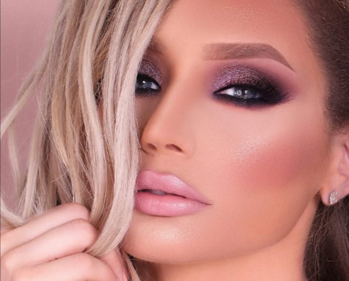 صورة مميزة: ريمي بغدادي.. وجه اعلاني عالمي ونجمة مواقع التواصل الاجتماعي