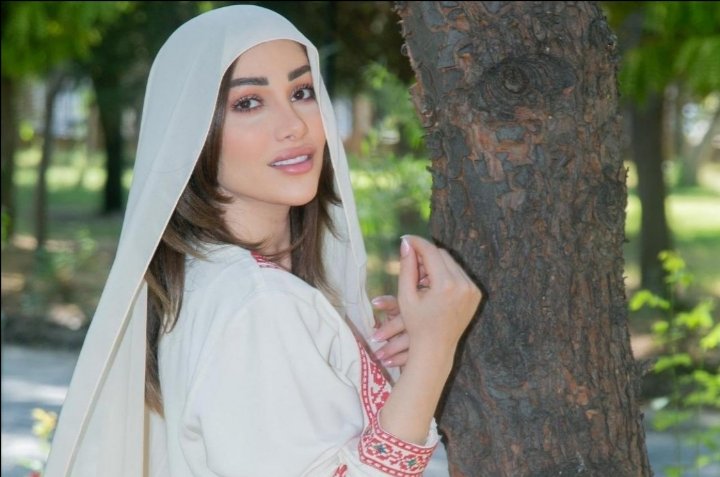 الملكة تيا الكردي تتقدم بقوة في تصفيات نهائي المسابقة العالمية Miss Earth - صورة مميزة صورة مميزة: الملكة تيا الكردي تتقدم بقوة في تصفيات نهائي المسابقة العالمية Miss Earth