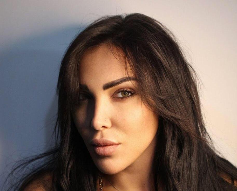 نتالي حجيج الشهيرة بـ “جعدانيستا” جميلة قلباً وقالباً - صورة مميزة صورة مميزة: نتالي حجيج الشهيرة بـ “جعدانيستا” جميلة قلباً وقالباً