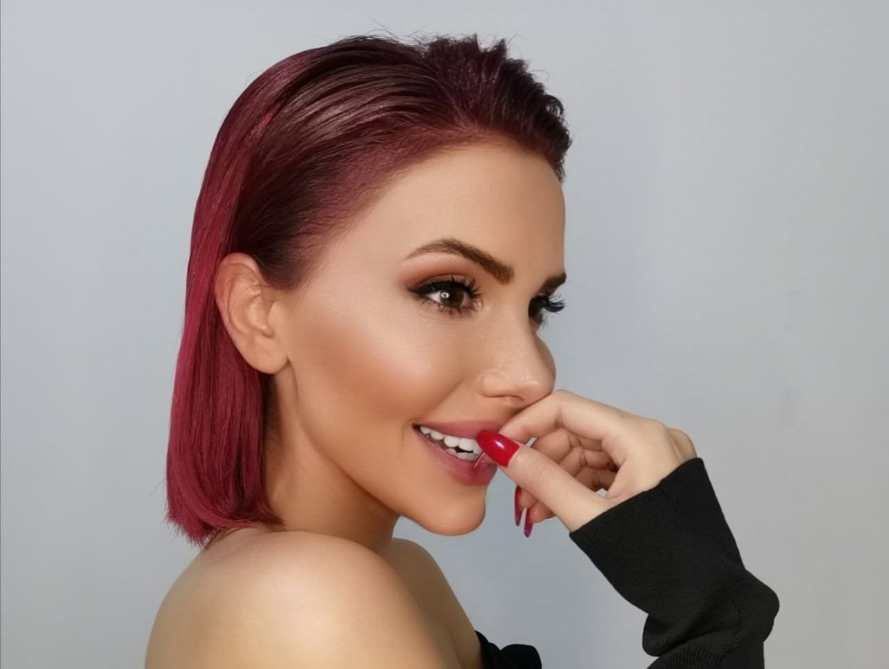 مونيانا مقهور تتلقى نفحات “ميهيريت” الإيجابية - صورة مميزة صورة مميزة: مونيانا مقهور تتلقى نفحات “ميهيريت” الإيجابية