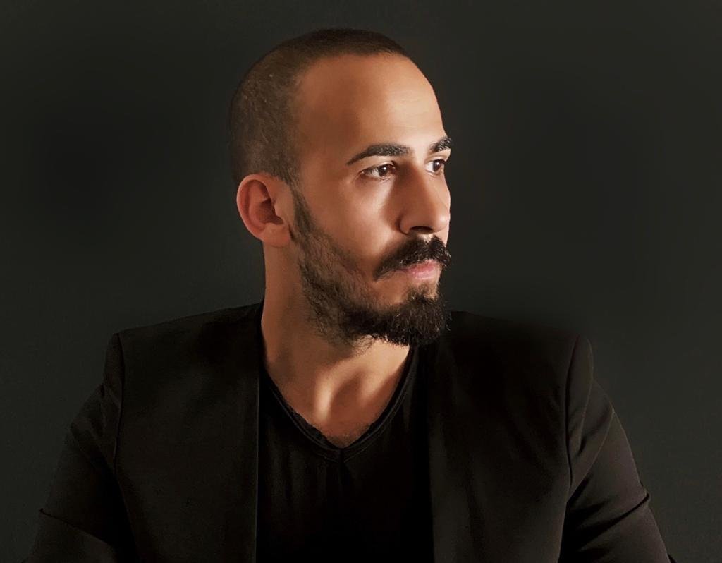 صورة مميزة: هاني مقهور يضفي لمساته السحرية على إطلالة داليدا خليل