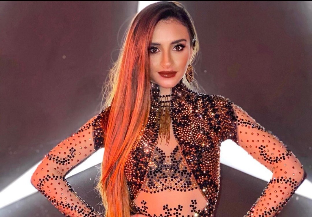 صورة مميزة: الفنانة كارولينا كرم تتألق في حفل غنائي ضخم  في مصر
