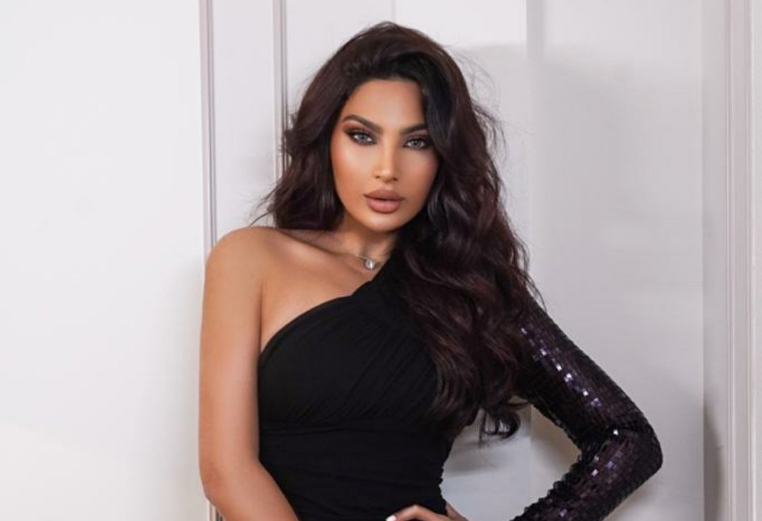 صورة مميزة: النجمة شيراز تستقبل العام الجديد ٢٠٢١ مع جمهورها في فندق فرساتشي ، دبي .. ولهذا السبب تم إختيارها !