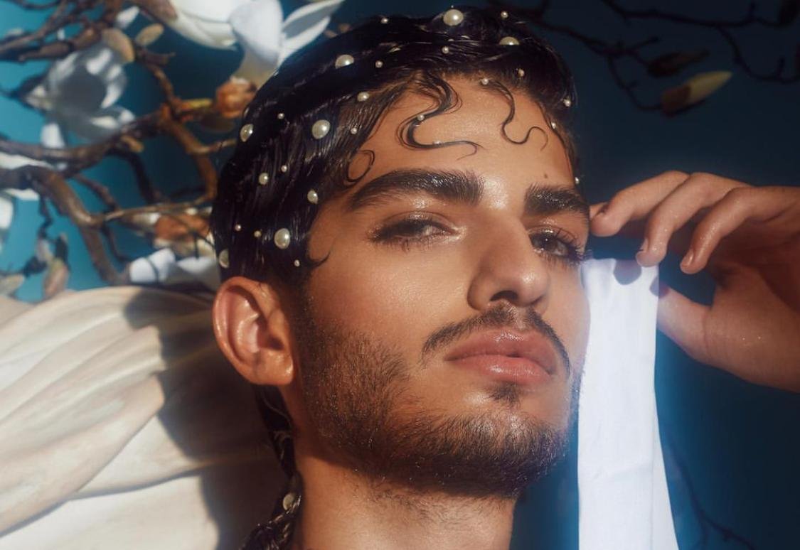 “أوسكار Oscar Kraye”: كراهية المغرضين ألهمتني لأكون أنا - صورة مميزة صورة مميزة: “أوسكار Oscar Kraye”: كراهية المغرضين ألهمتني لأكون أنا
