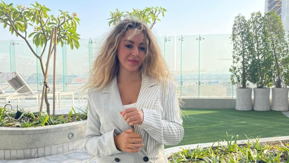 سيدة الأعمال أية حداد تستعد لإفتتاح مستشفى طبي - صورة مميزة صورة مميزة: سيدة الأعمال أية حداد تستعد لإفتتاح مستشفى طبي