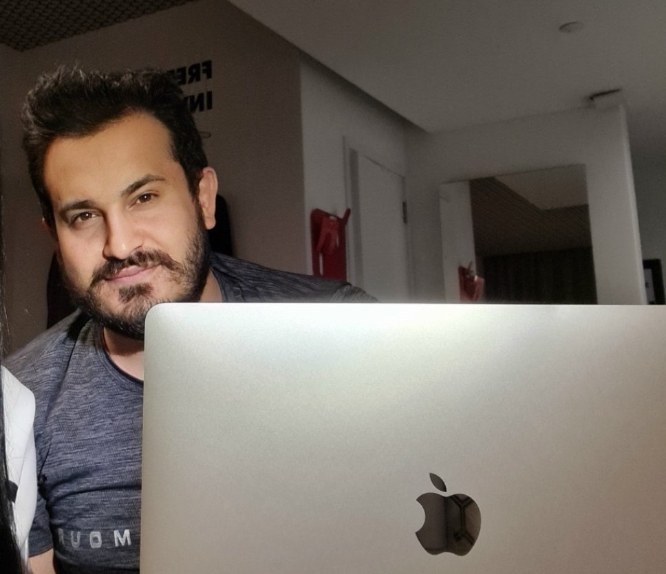صورة مميزة: Ahmad chhadeh يشرح كيف تصبح خبيرًا على مواقع التواصل الاجتماعي؟