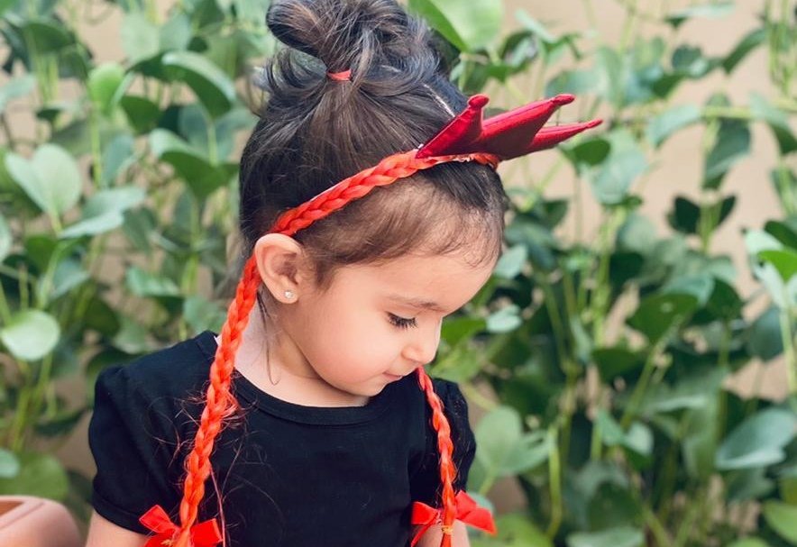 عارضة الازياء الصغيرة سيليا غدار تصور نفسها بنفسها - صورة مميزة صورة مميزة: عارضة الازياء الصغيرة سيليا غدار تصور نفسها بنفسها