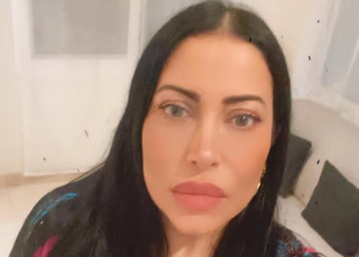 الإعلامية نورا الأكرمي تطلق العدد الأول من “أجوان” - صورة مميزة صورة مميزة: الإعلامية نورا الأكرمي تطلق العدد الأول من “أجوان”