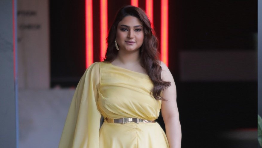 صورة مميزة: الفنانة “دلال كريم” تطلق “قسمتي” عبر جلسات وايت