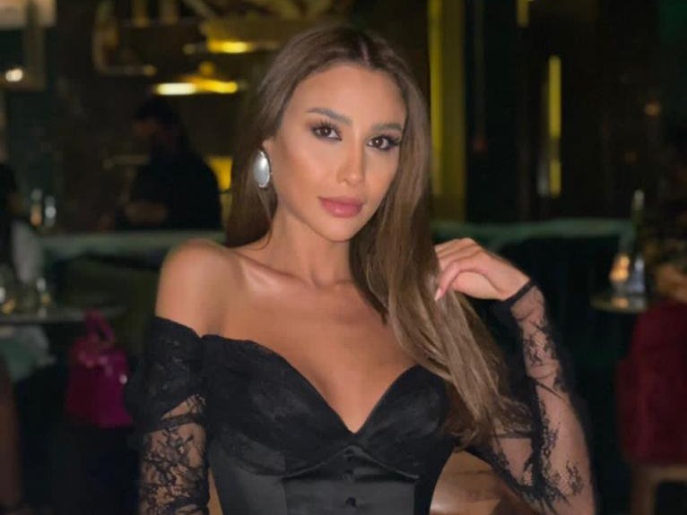 صورة مميزة: الإعلامية ملاك الحسيني بين الأردن ولبنان.. والسفرة تطول!