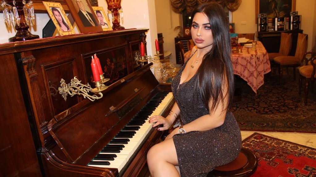 خبيرة التجميل مايا قواس تحيي حفلات موسيقية رفيعة سنويًا - صورة مميزة صورة مميزة: خبيرة التجميل مايا قواس تحيي حفلات موسيقية رفيعة سنويًا