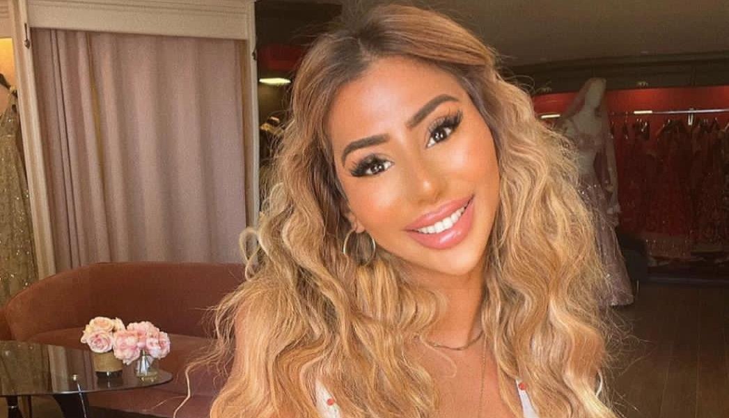 صورة مميزة: خبيرة المكياج العالمية “جينا بادين/ Gina Badhen”  تحظى بشعبية كبيرة على الإنستغرام