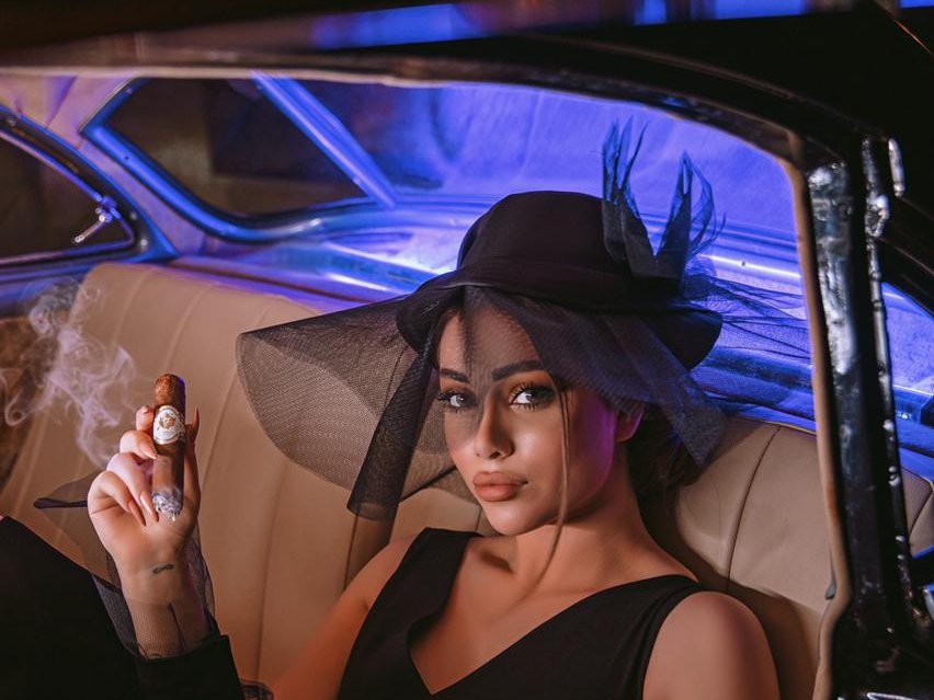 جلسة تصوير جديدة لملكة جمال الأرض تيا الكردي - صورة مميزة صورة مميزة: جلسة تصوير جديدة لملكة جمال الأرض تيا الكردي
