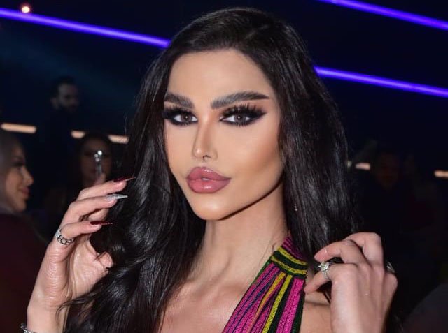 هيفا ماجيك تتألق بجمالها ليلة الاحتفال بالميلاد. - صورة مميزة صورة مميزة: هيفا ماجيك تتألق بجمالها ليلة الاحتفال بالميلاد.