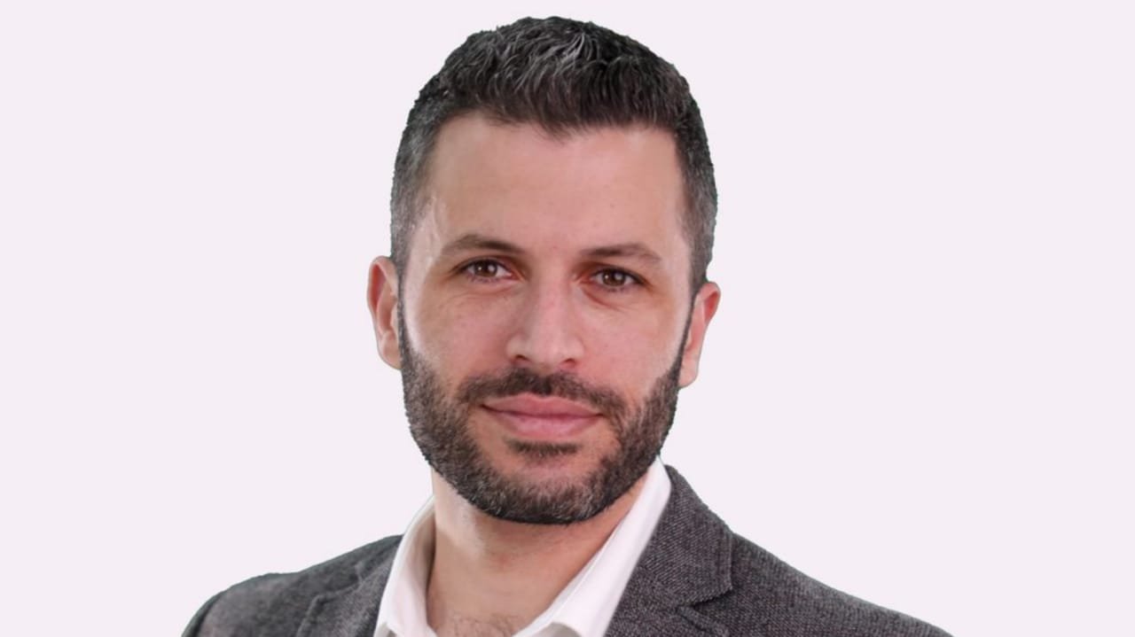 صورة مميزة: تجميل الذقن باستخدام الفيلر… مع جورج زيادة