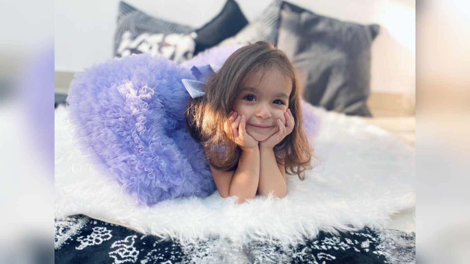 صورة مميزة: عارضة الأزياء سيليا غدار تحتفل بعيد ميلادها