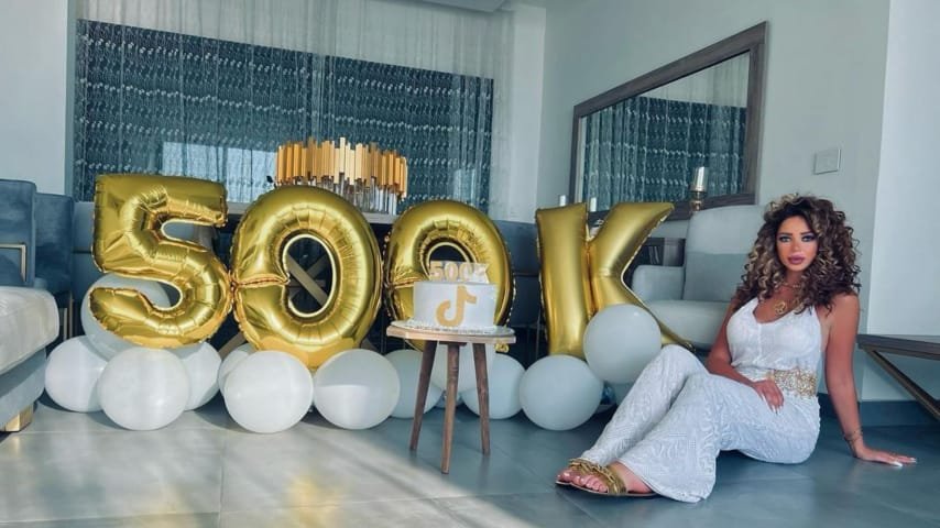 صورة مميزة: لوليتا صهيون تتخطى عتبة النصف مليون متابع عبر تيك توك