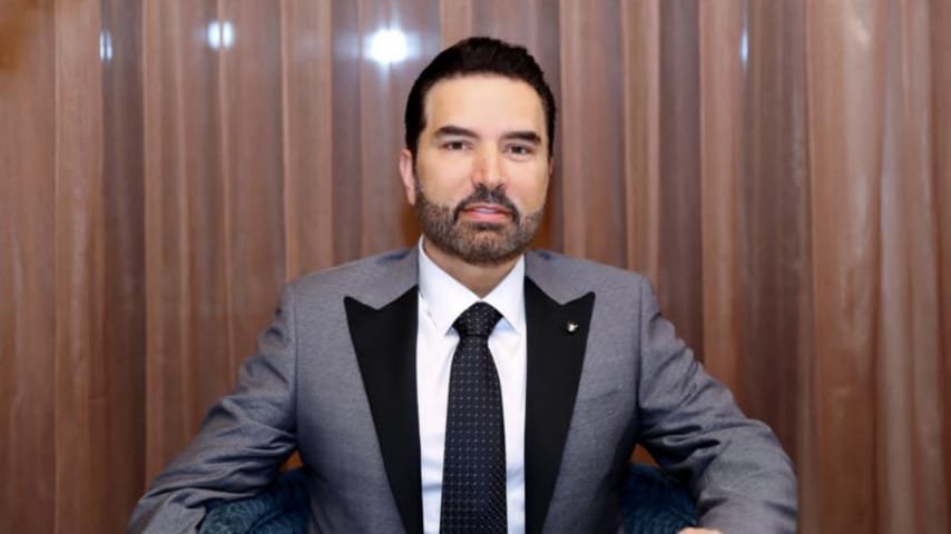 صورة مميزة: من هو الدكتور طارق صميلي؟