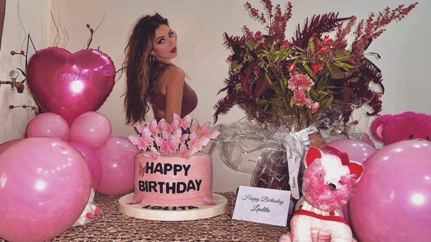 صورة مميزة: لوليتا صهيون تحتفل بعيد ميلادها عبر تيك توك