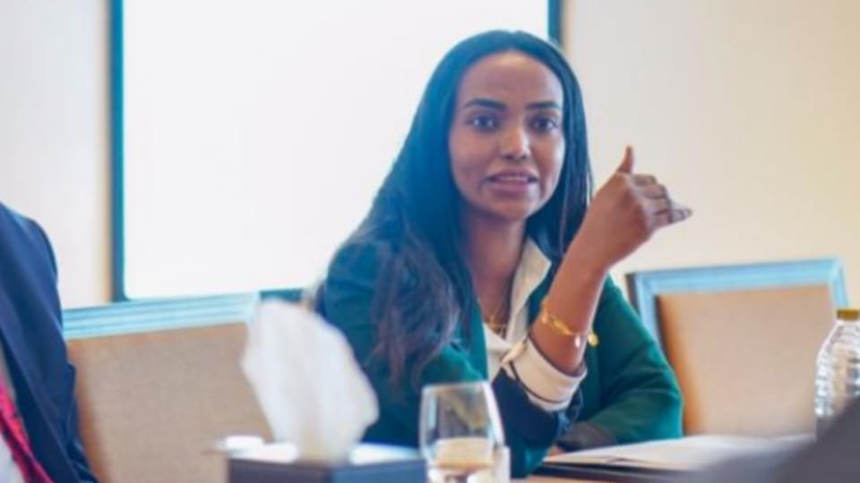 صورة مميزة: سيدة الأعمال Asia Ibrahim: النفط و الغاز أولوية لحكومات الدول الكبرى في ظل الوضع الإقتصادي العالمي