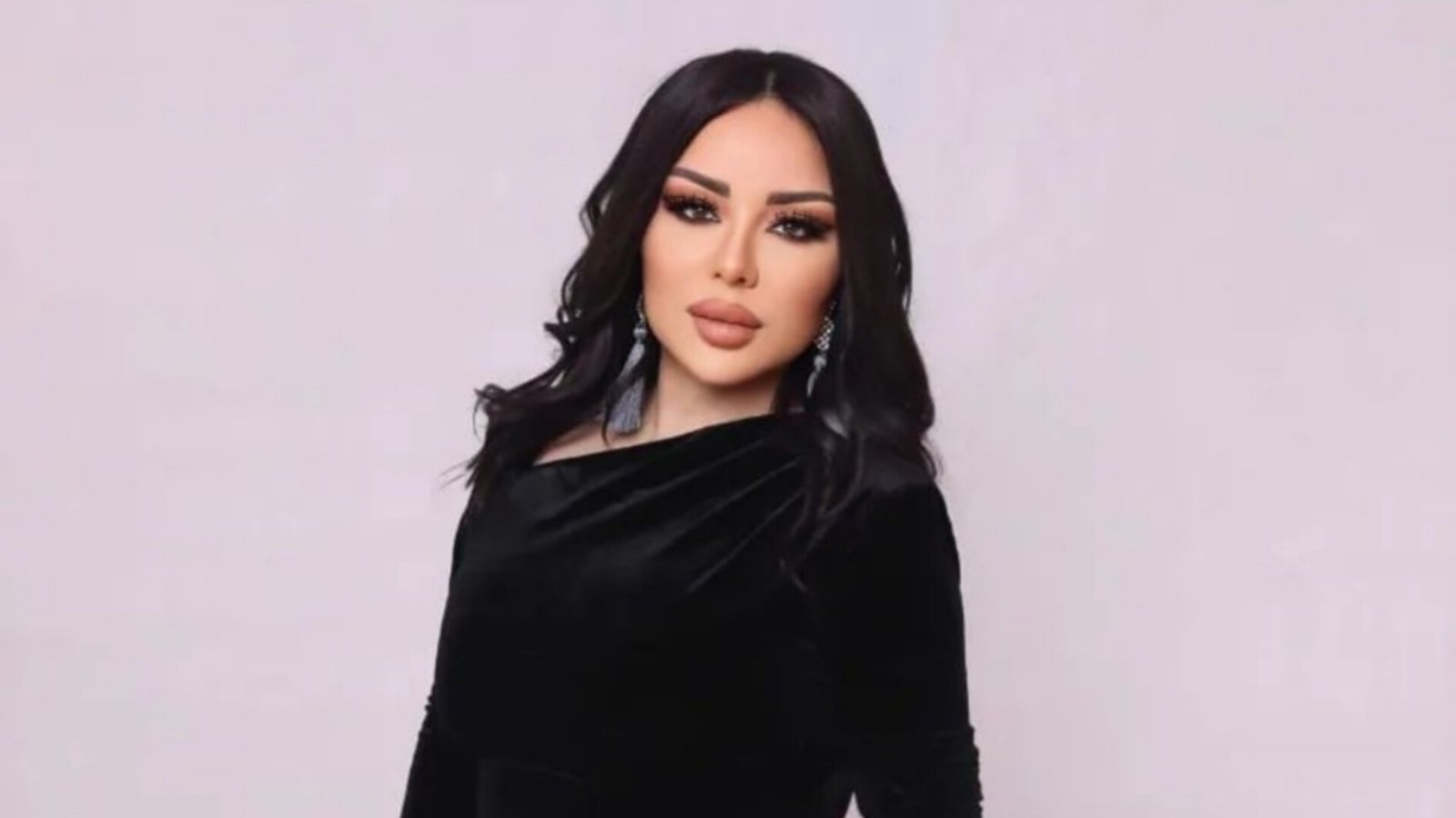 الفنانة زينات تتخطى المليونين مشاهدة على تيك توك بأغنيتها الجديدة “فدوى لعيونك” - صورة مميزة صورة مميزة: الفنانة زينات تتخطى المليونين مشاهدة على تيك توك بأغنيتها الجديدة “فدوى لعيونك”