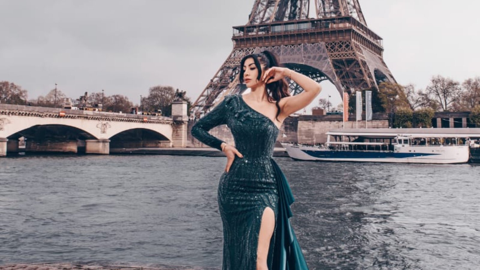 زينة حلبي : “السوشيال ميديا” أصبحت جزءًا من عالم الموضة - صورة مميزة صورة مميزة: زينة حلبي : “السوشيال ميديا” أصبحت جزءًا من عالم الموضة