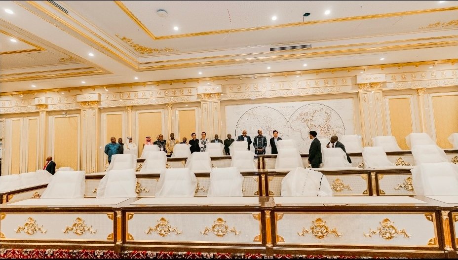 جلالة الملك مسواتي الثالث يفتتح رسميًا “إيزولويني بالاتزو” في حدث تاريخي بمملكة إسواتيني - صورة مميزة صورة مميزة: جلالة الملك مسواتي الثالث يفتتح رسميًا “إيزولويني بالاتزو” في حدث تاريخي بمملكة إسواتيني
