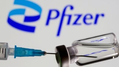 Moderna وPfizer‑BioNTech وNovavax‑Sanofi تحصل على موافقة FDA
