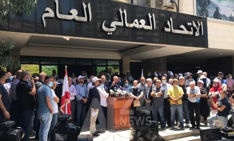 تقارير: غارات وقصف مدفعي يطال قرى جنوب لبنان وإعادة انتشار إسرائيلي