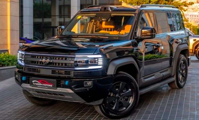 معرض قاسم موتورز بلبنان يعرض إسكاليد V وفيراري SF90 وG63