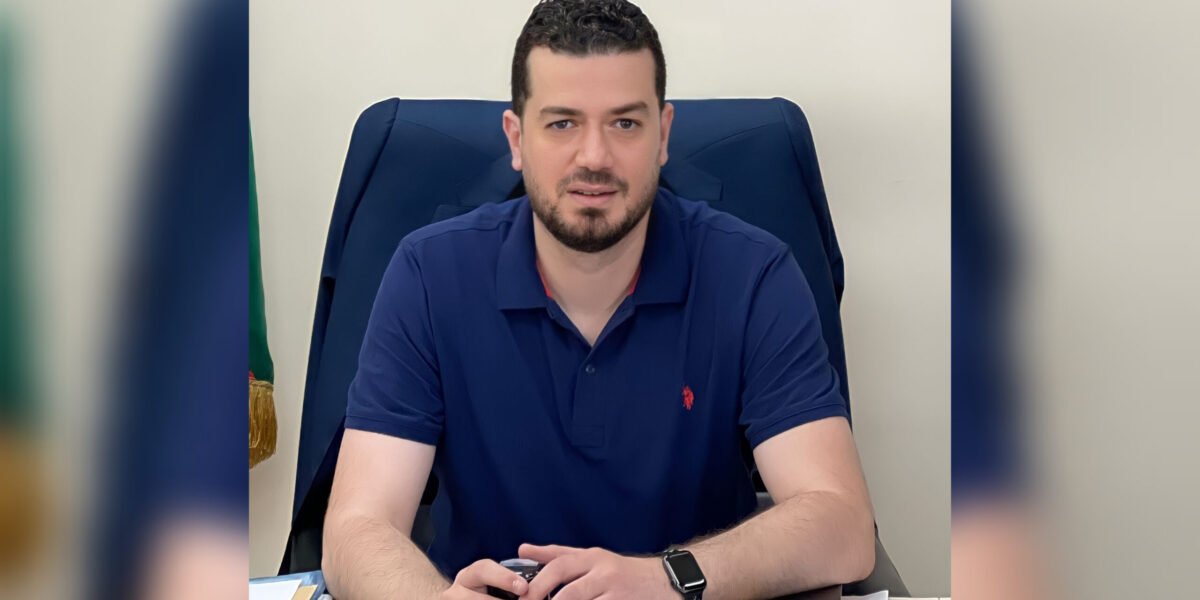 أحمد رحال: الاعلام الإلكتروني نظرة عامة - صورة مميزة أحمد رحال: الاعلام الإلكتروني نظرة عامة